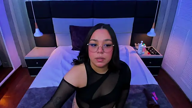 annytovar online show from October 11, 2025, 8:40 pm