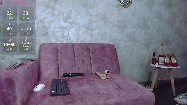 Snapshot of Abby-Blonde chatting on October 27, 2025, 10:03 pm Abby-Blonde online show from October 27, 2025, 10:03 pm