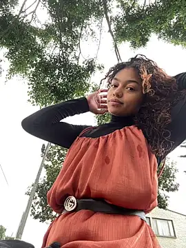 PrettyLia online show from February 15, 2026, 7:54 pm