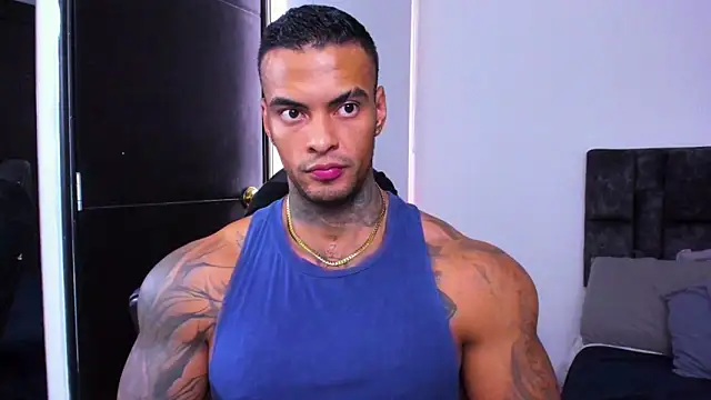 Snapshot of binmontana_ chatting on October 8, 2025, 8:39 pm binmontana online show from October 8, 2025, 8:39 pm