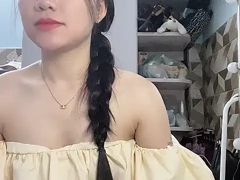 Ara4865 online show from October 3, 2025, 3:20 pm