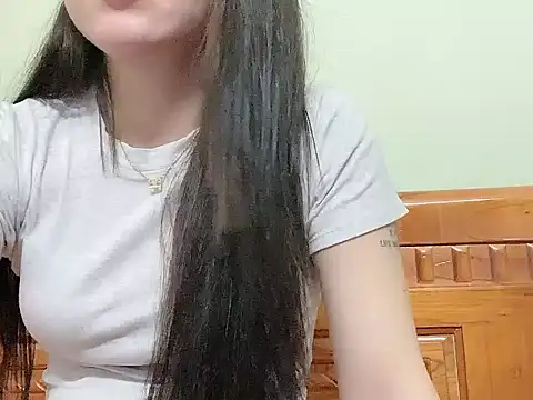 Ara4865 online show from October 9, 2025, 7:01 pm