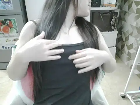 Ara4865 online show from November 9, 2025, 4:55 am