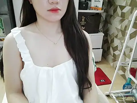 Ara4865 online show from November 11, 2025, 10:37 am