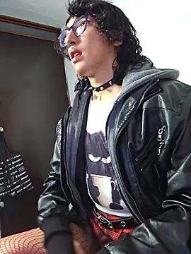 -BlueOpal- online show from February 10, 2026, 10:14 pm