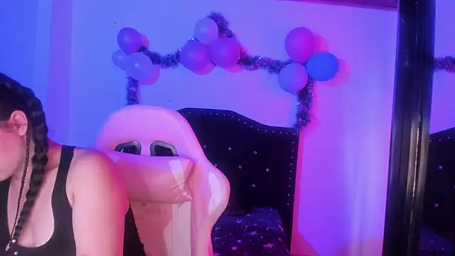 Snapshot of kitty__chs chatting on February 5, 2026, 8:46 pm kitty chs online show from February 5, 2026, 8:46 pm