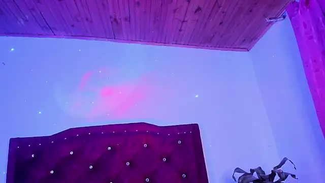 Snapshot of kitty__chs chatting on February 13, 2026, 3:08 pm kitty chs online show from February 13, 2026, 3:08 pm