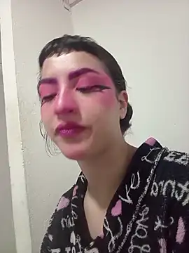 Snapshot of kitty__chs chatting on February 24, 2026, 2:37 pm kitty chs online show from February 24, 2026, 2:37 pm