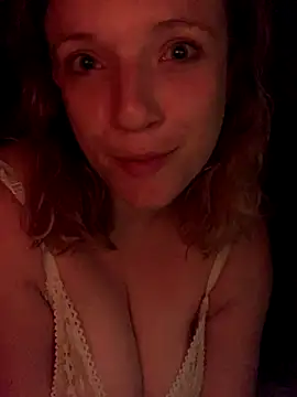 Snapshot of Seturselfonfire chatting on October 1, 2025, 10:21 am Seturselfonfire online show from October 1, 2025, 10:21 am