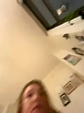 Snapshot of Seturselfonfire chatting on October 13, 2025, 8:58 am Seturselfonfire online show from October 13, 2025, 8:58 am