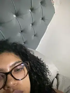 miiabrown18 online show from March 27, 2026, 11:54 am