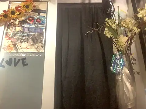 blondebarbiebae online show from April 10, 2026, 5:12 am