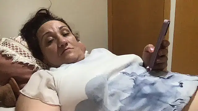 paula19800 online show from October 14, 2025, 10:10 pm