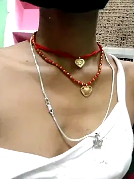 Cuty kinjal online show from October 5, 2025, 4:44 am