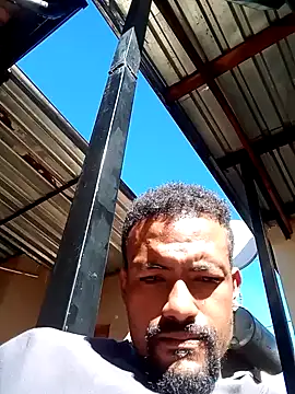 Snapshot of Goofygoody17 chatting on May 9, 2026, 9:25 am Goofygoody17 online show from May 9, 2026, 9:25 am