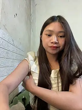 Mayy1 online show from March 19, 2026, 3:32 am