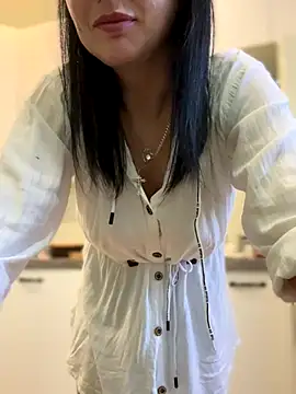 Snapshot of mood_berry chatting on September 24, 2025, 6:39 am mood berry online show from September 24, 2025, 6:39 am