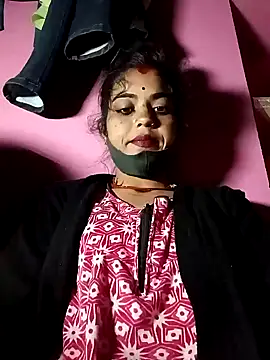 Snapshot of Mahek_love143 chatting on November 27, 2025, 12:13 am Mahek love143 online show from November 27, 2025, 12:13 am