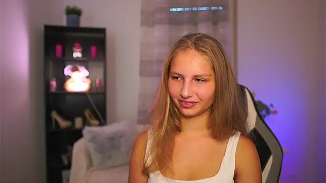 emmie murray online show from October 17, 2025, 1:03 pm