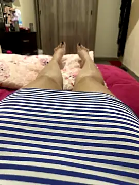 Laila-sexi online show from November 4, 2025, 5:45 pm