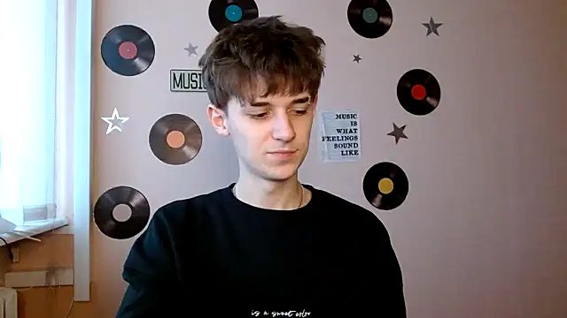 Hoot Dude  online show from November 11, 2025, 1:44 pm