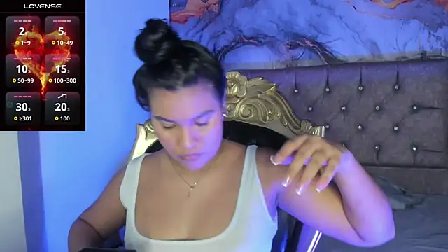 Tamara Johnss  online show from October 22, 2025, 3:07 am