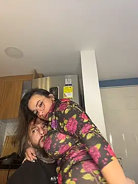 liz and thiago online show from October 11, 2025, 12:15 pm