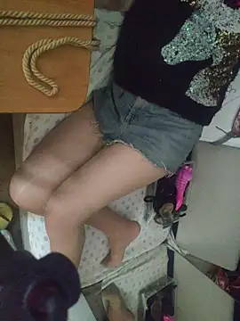 Snapshot of LilithsEve chatting on November 9, 2025, 12:09 am LilithsEve online show from November 9, 2025, 12:09 am