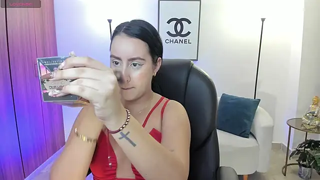 Natasha Kiim  online show from March 6, 2026, 4:31 am