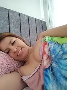 Snapshot of naty_hot4uu chatting on July 19, 2026, 12:20 pm naty hot4uu online show from July 19, 2026, 12:20 pm