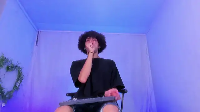 Snapshot of josesweet_ chatting on September 26, 2025, 5:39 pm josesweet online show from September 26, 2025, 5:39 pm