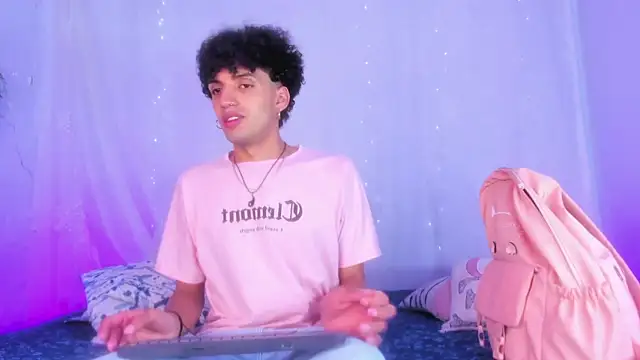 Snapshot of josesweet_ chatting on October 1, 2025, 2:56 pm josesweet online show from October 1, 2025, 2:56 pm