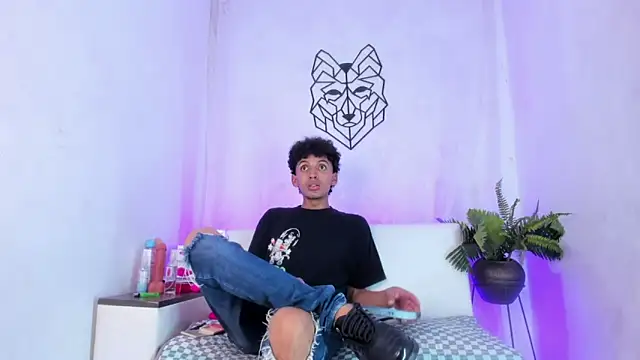 Snapshot of josesweet_ chatting on November 15, 2025, 10:04 pm josesweet online show from November 15, 2025, 10:04 pm