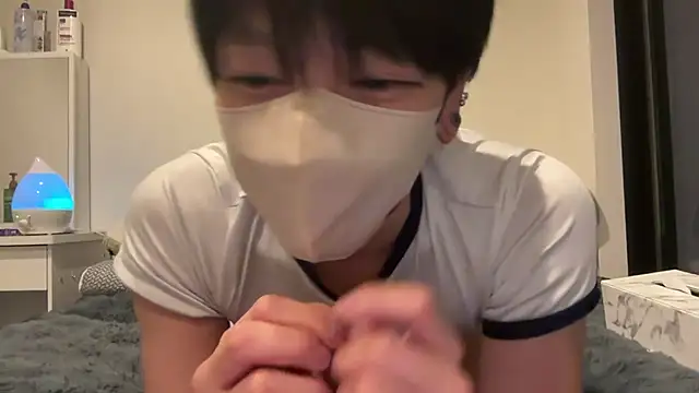 tora3220 online show from February 12, 2026, 1:17 pm