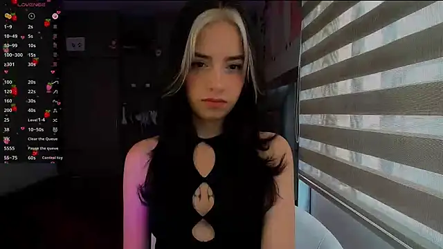 Snapshot of Kittyross chatting on October 11, 2025, 2:59 pm Kittyross online show from October 11, 2025, 2:59 pm