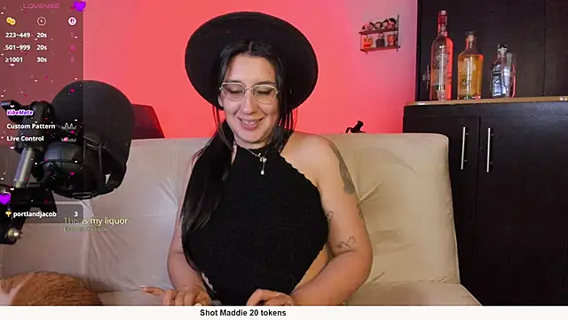 tellmemaddie online show from April 7, 2026, 12:55 am