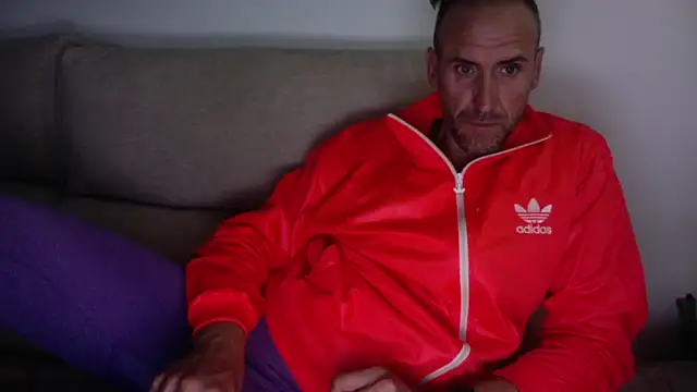 Snapshot of LADYVANESA41 chatting on November 7, 2025, 10:32 pm LADYVANESA41 online show from November 7, 2025, 10:32 pm