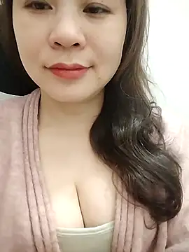 Girl Shy2000 online show from February 24, 2026, 10:46 am