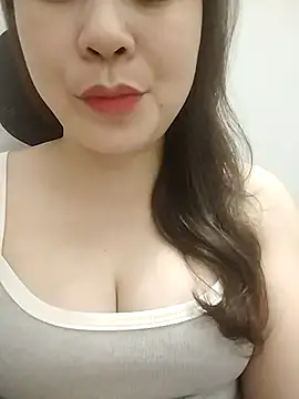 Girl Shy2000 online show from March 20, 2026, 12:10 pm