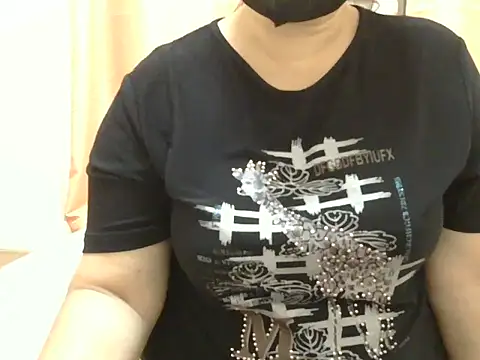 Snapshot of Kimkhaepretty chatting on September 26, 2025, 2:43 pm Kimkhaepretty online show from September 26, 2025, 2:43 pm