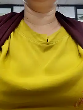 Snapshot of Kimkhaepretty chatting on October 2, 2025, 3:35 am Kimkhaepretty online show from October 2, 2025, 3:35 am