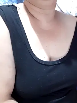 Snapshot of Kimkhaepretty chatting on February 2, 2026, 1:43 pm Kimkhaepretty online show from February 2, 2026, 1:43 pm