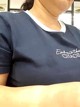 Snapshot of Kimkhaepretty chatting on February 6, 2026, 5:56 am Kimkhaepretty online show from February 6, 2026, 5:56 am