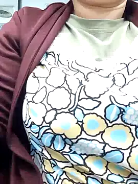 Snapshot of Kimkhaepretty chatting on February 10, 2026, 6:06 am Kimkhaepretty online show from February 10, 2026, 6:06 am