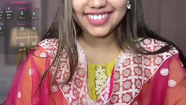 Snapshot of Miss_Rose__ chatting on July 18, 2026, 1:04 pm Miss Rose online show from July 18, 2026, 1:04 pm