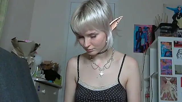 Snapshot of Paradoxy_ chatting on November 30, 2025, 8:46 pm Paradoxy online show from November 30, 2025, 8:46 pm