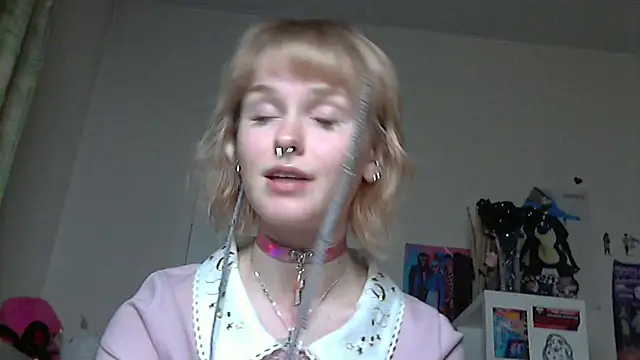 Paradoxy  online show from May 11, 2026, 7:55 pm