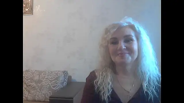 LadySexyBlond online show from May 18, 2026, 1:39 pm