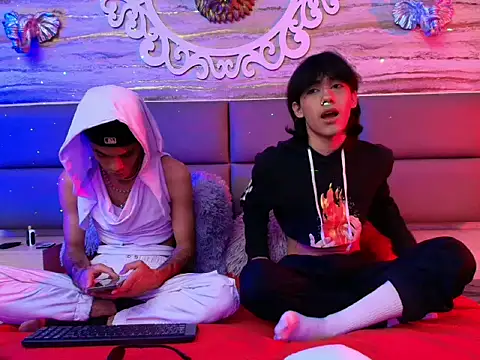 Snapshot of Lovers_21 chatting on September 26, 2025, 7:51 pm Lovers 21 online show from September 26, 2025, 7:51 pm