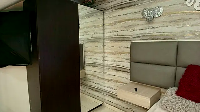 Snapshot of Lovers_21 chatting on November 11, 2025, 3:39 am Lovers 21 online show from November 11, 2025, 3:39 am